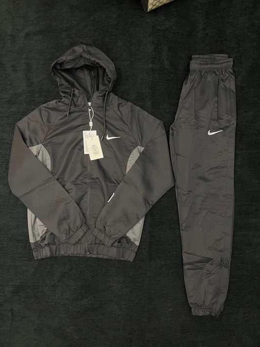 Nike Tracksuit Black/Grey